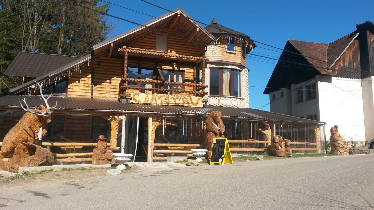 Taverna Ceahlau Дурау Екстериор снимка