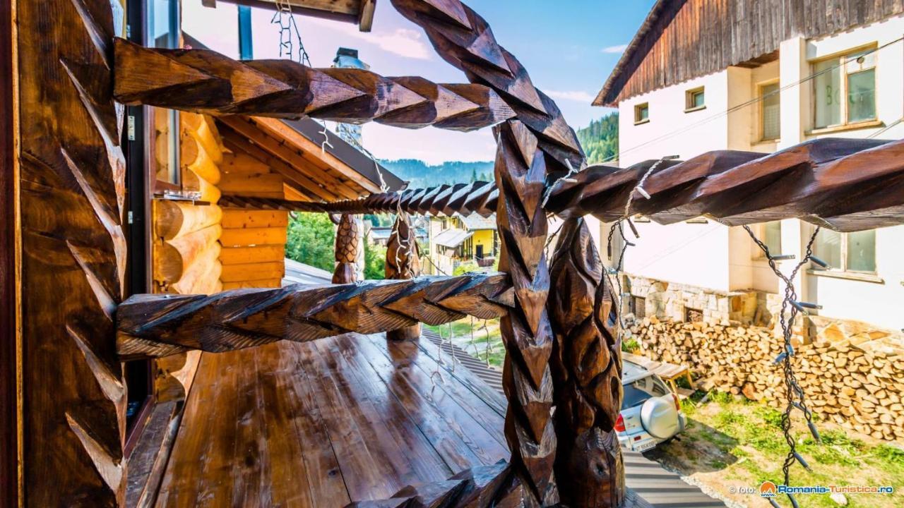 Taverna Ceahlau Дурау Екстериор снимка